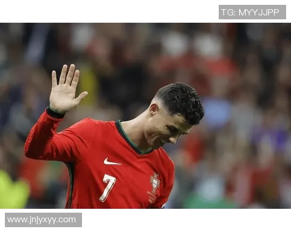 高清足球明星纸壁图片分享让你感受绿茵场上的激情与魅力